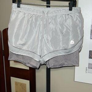 NWOT Reebok athletic gray shorts